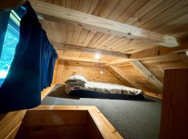 Luxury Cabin 12, hotel in Ocala