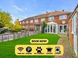 Spacious 4-Bed Haven in Orpington Retreat