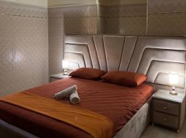 Sunny Villa in Heart of Erfoud - Terrace & Garden, Spacious & Comfortable, hotel v destinaci Erfoud