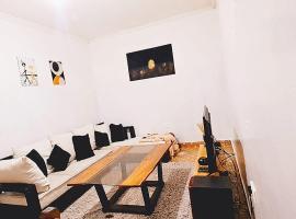 Joy's One Bedroom Apartment、キタレのアパートメント