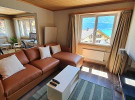 Apartment by Lake Brienz with lake view，Oberried的溫泉住宿