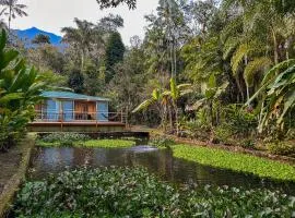 Suíte Tiê com vista para o lago