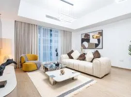 Maison d'Or The waterfront Haven 2BR Mayan