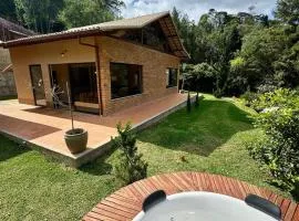 Casa com Jacuzzi e Área Gourmet em Mury