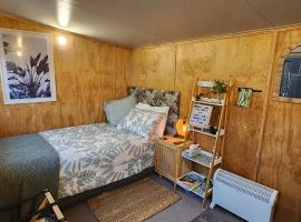 Minimalist Cabin Solo Traveller, κάμπινγκ σε Ashburton
