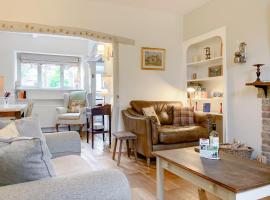 Cherry Cottage - Gargrave, hotel in Gargrave