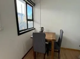Habitación independiente con baño privado