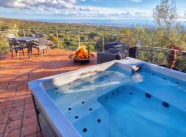 Rahal Luxury Between Etna & Sea - Infinity Pool & Private Heated Jacuzzi