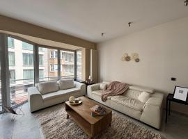 Spacious and comfortable apartment, hotel in Knokke-Heist