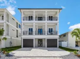 Gorgeous 6 Bedroom New Build 261 Carolina Ave- Heated Pool home