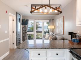 Lake Winni Condo - Beach, Concerts and Views for miles, glamping site in Gilford