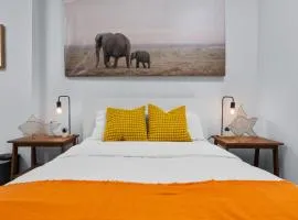 Ocean Park Studio Steps to beach Keyless entry