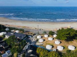 Kisakatamonngoruvirejji, tented camp en Nikaho