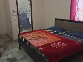 Mahadev hotel bambor