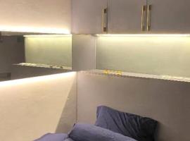 Kryvon Studio Apartment, hôtel à Leuweungmalang