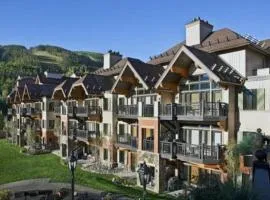 Luxury Ski In, Ski Out 1 Bedroom Mountain Residence In The Heart Of Lionshead Village With Heated Slope Side Pool And Hot Tub
