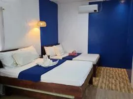 Pisces Tourist Inn, Port Barton Family Room