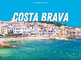 St Mina Guesthouse Llanca