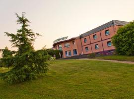 Cit'Hotel Du Circuit: Magny-Cours şehrinde bir otel