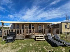 Grand mobil-home familial accès direct à la mer 5 étoile