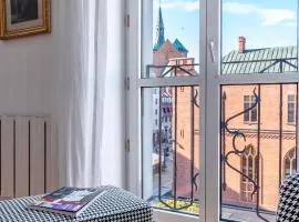 Horyzont Apartamenty- Apartament Ratuszowy- stylowy apartament dla 6 osób w samym sercu starówki