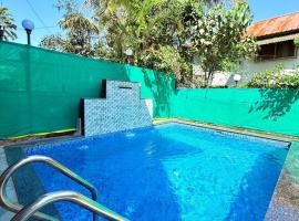 Casa Tropicana Villa - The Dream Stays ll pvt pool ll 2AcRooms ll WiFi, hotel in Lonavala