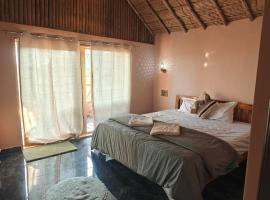 The Sundown Hampi, ξενοδοχείο σε New Hampi