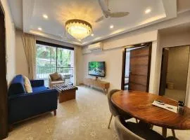 Candolim 2BHK Apartment - Mangrove View, Pool, Near Beach, Fast WiFi, Pet Friendly