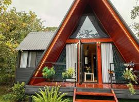 Romantic Villa 2BR by the Sea, hotel in Tsikhisdziri