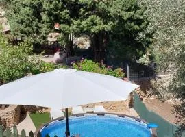 Mountain refuge of the White Mountains Anna's country villa