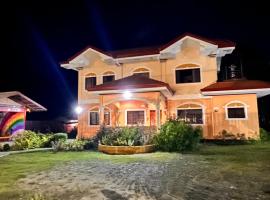 Chateau La Princesa cozy bar & awesome garden, hotel in Puerto Princesa City