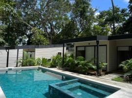 Avani, hotel with parking in Contadora