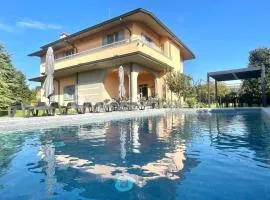 Villa 1