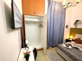 Budget Friendly Partition in Barsha Heights Near Metro, hotel din Sabkhah