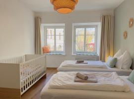 Urlaubsnest Millstatt Ferienwohnung perfekt für Freunde und Familie, pet-friendly hotel in Millstatt