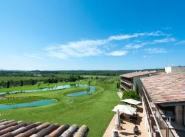 Hotel Mas Solà, hotel with hot tubs in Santa Coloma de Farners