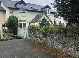 Calm country cottage