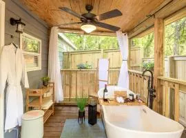 The Small Modern Villa Outdoor Tub-Unit B