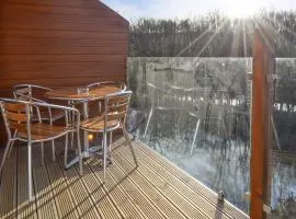 Waterside Lodge Sixteen - Uk13038