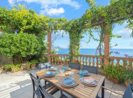 Menton Garavan, paradis face a la mer, hotel a Mentone