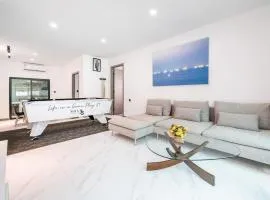 Villa 35 Wongamat 4BR, 300m from BEACH