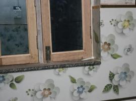 Hotel Radhe, hotel cerca de Aeropuerto internacional de Delhi - DEL, Nueva Delhi