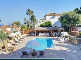 Home4u Mediterranean Sea Views Villa Alkaff, hotel a Manilva