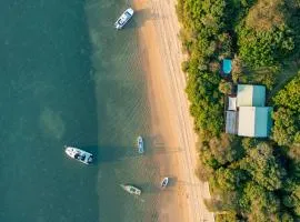 Casa Karibu at Santa Maria Machangulo Mozambique