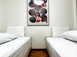 Arusa-Ishite 2F, hotel in Matsuyama