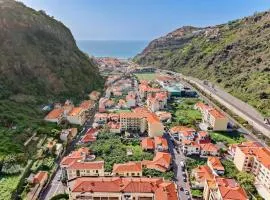 Ribeira Brava Studios - L