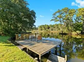 Tara's Riverfront Hideaway