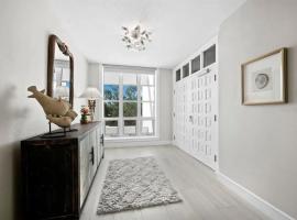 Longboat Key Luxury Bayfront 3 Bed Residence, hotel in Longboat Key
