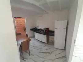 Casa completa, 2 quartos, com ar condicionado