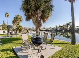 Oasis Waterfront Treasure Island Apartment with Patio Dock and Johns Pass